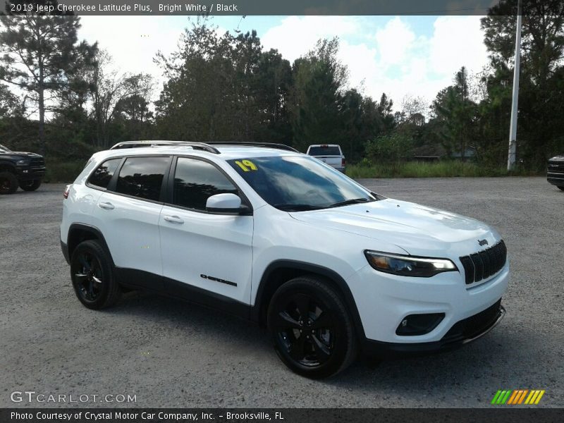 Bright White / Black 2019 Jeep Cherokee Latitude Plus