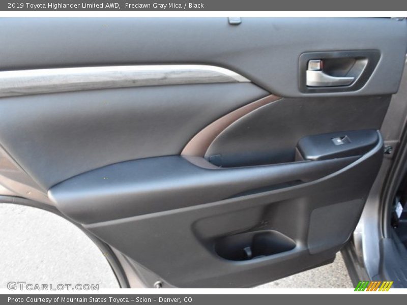 Predawn Gray Mica / Black 2019 Toyota Highlander Limited AWD
