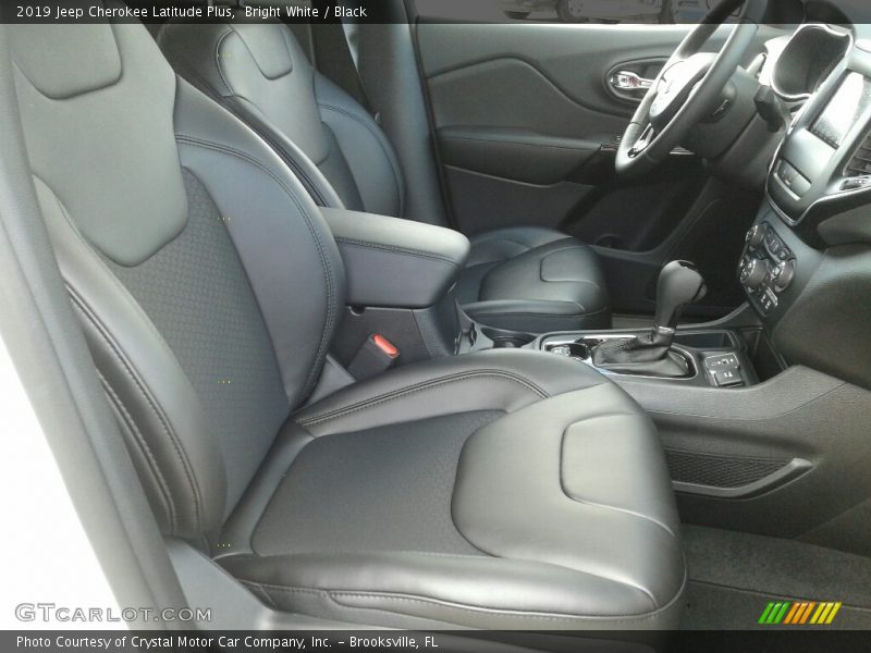 Bright White / Black 2019 Jeep Cherokee Latitude Plus
