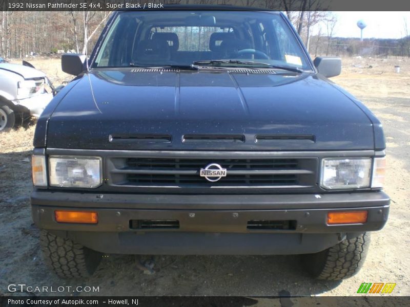 Super Black / Black 1992 Nissan Pathfinder SE 4x4