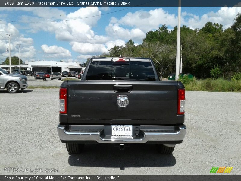 Granite Crystal Metallic / Black 2019 Ram 1500 Tradesman Crew Cab