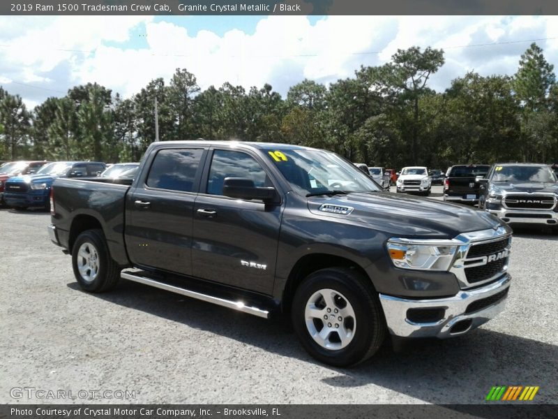 Granite Crystal Metallic / Black 2019 Ram 1500 Tradesman Crew Cab