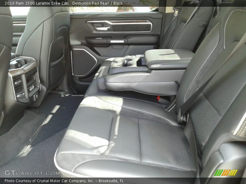 Delmonico Red Pearl / Black 2019 Ram 1500 Laramie Crew Cab
