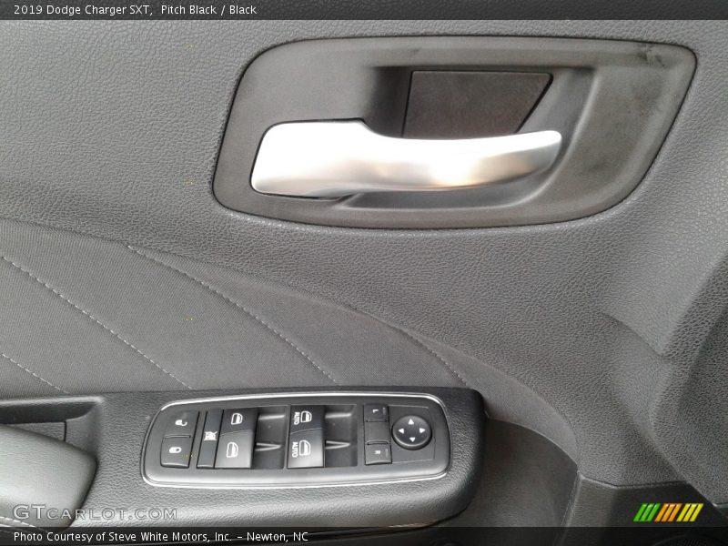 Pitch Black / Black 2019 Dodge Charger SXT