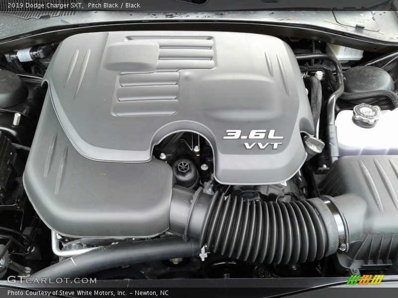 Pitch Black / Black 2019 Dodge Charger SXT