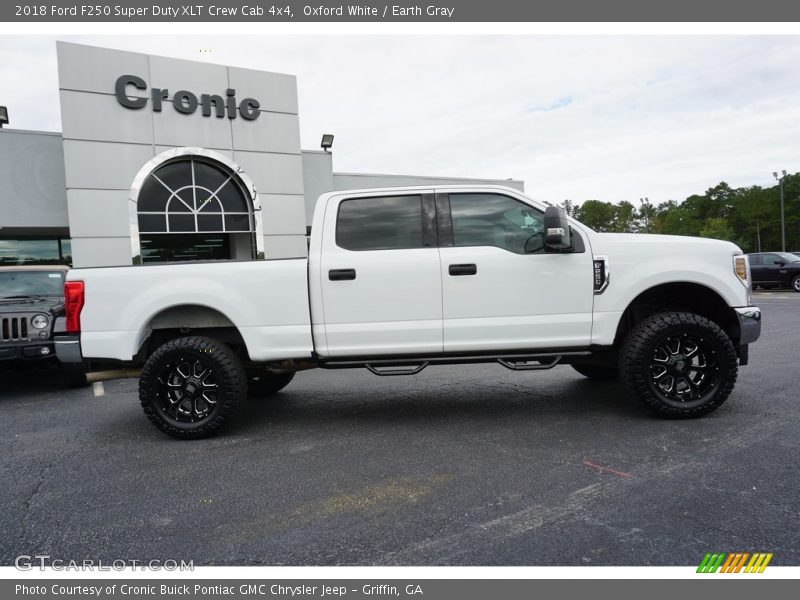 Oxford White / Earth Gray 2018 Ford F250 Super Duty XLT Crew Cab 4x4