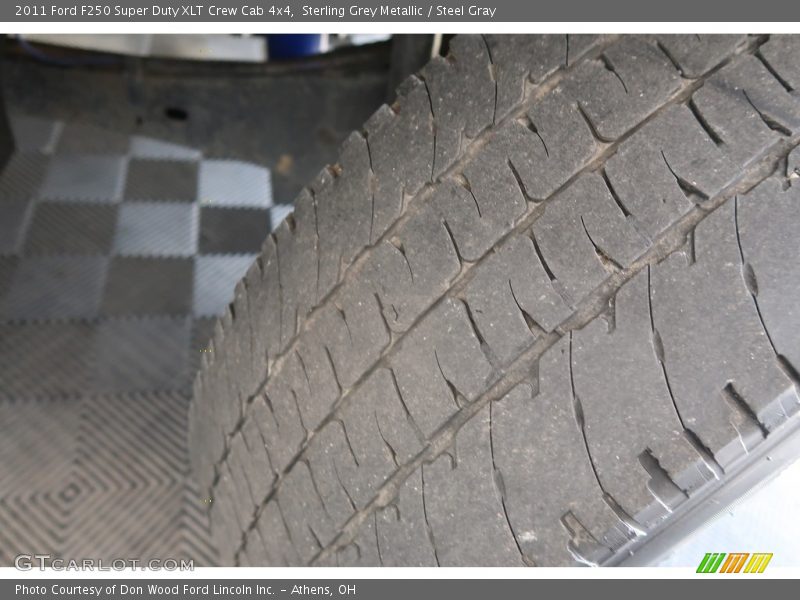 Sterling Grey Metallic / Steel Gray 2011 Ford F250 Super Duty XLT Crew Cab 4x4