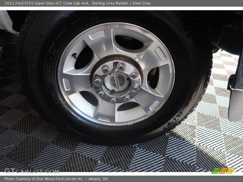 Sterling Grey Metallic / Steel Gray 2011 Ford F250 Super Duty XLT Crew Cab 4x4