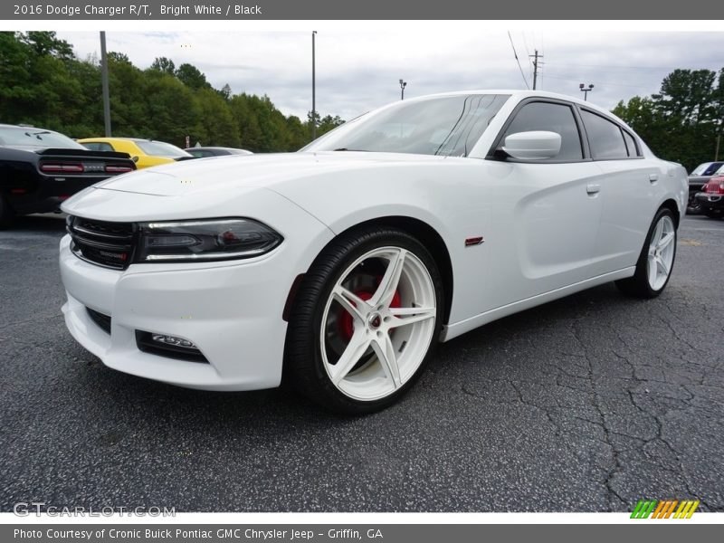 Bright White / Black 2016 Dodge Charger R/T