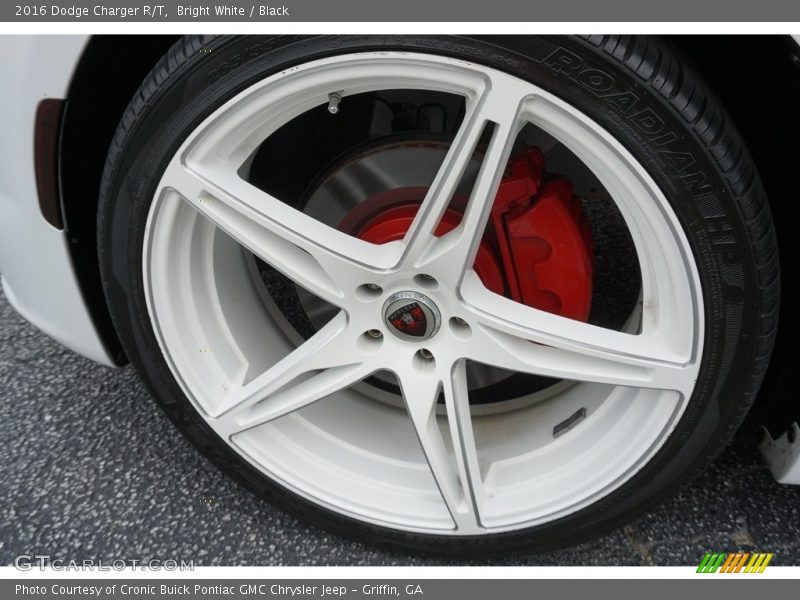 Bright White / Black 2016 Dodge Charger R/T