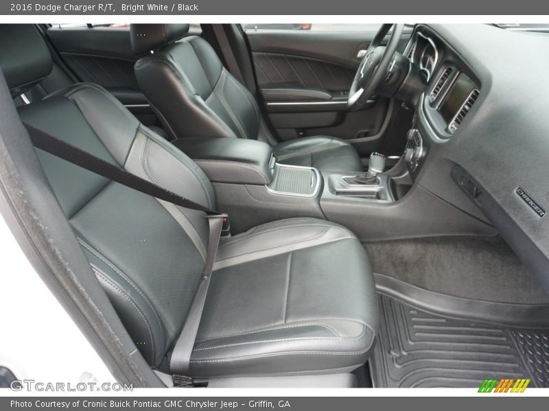 Bright White / Black 2016 Dodge Charger R/T