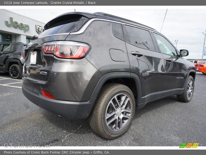 Granite Crystal Metallic / Black 2019 Jeep Compass Latitude