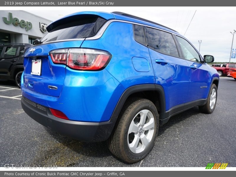 Laser Blue Pearl / Black/Ski Gray 2019 Jeep Compass Latitude