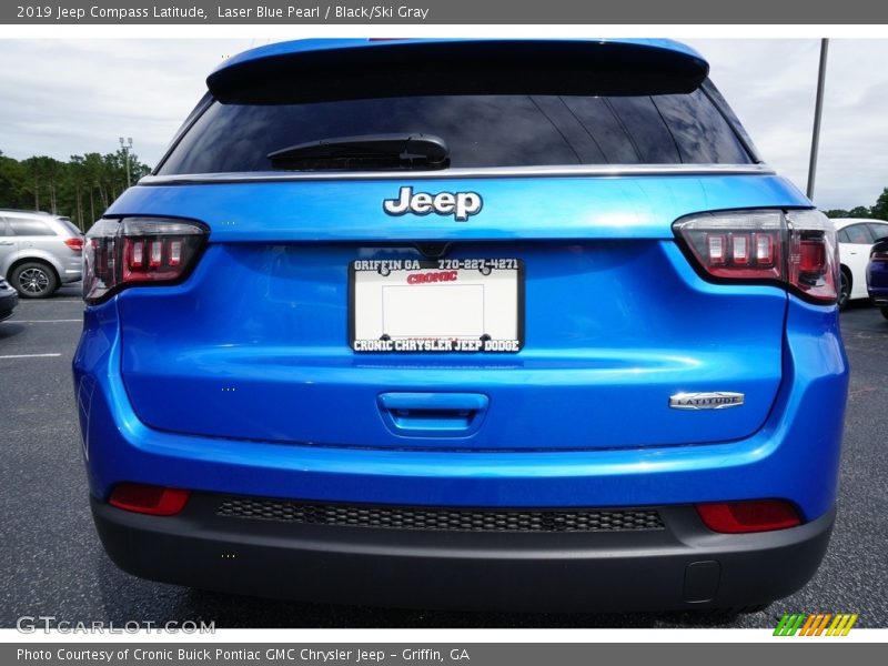 Laser Blue Pearl / Black/Ski Gray 2019 Jeep Compass Latitude