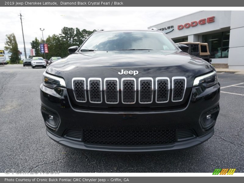 Diamond Black Crystal Pearl / Black 2019 Jeep Cherokee Latitude
