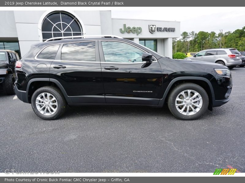 Diamond Black Crystal Pearl / Black 2019 Jeep Cherokee Latitude