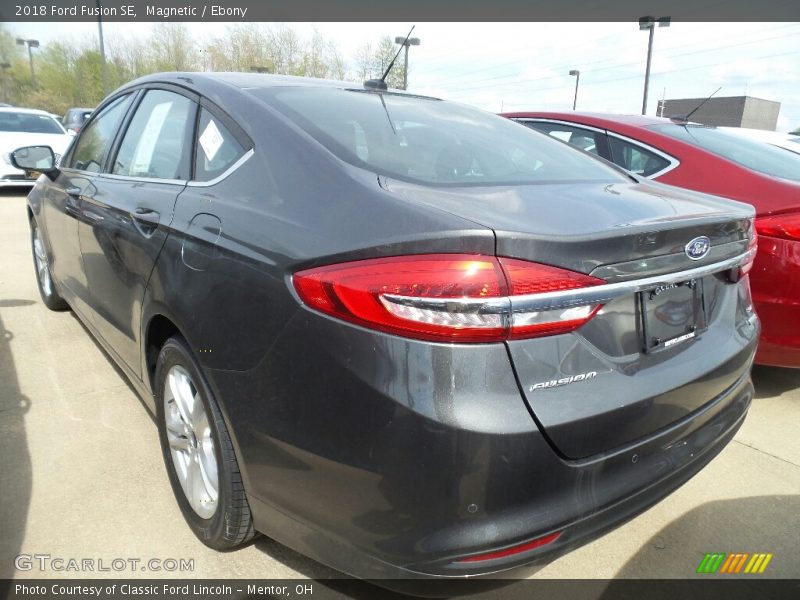 Magnetic / Ebony 2018 Ford Fusion SE