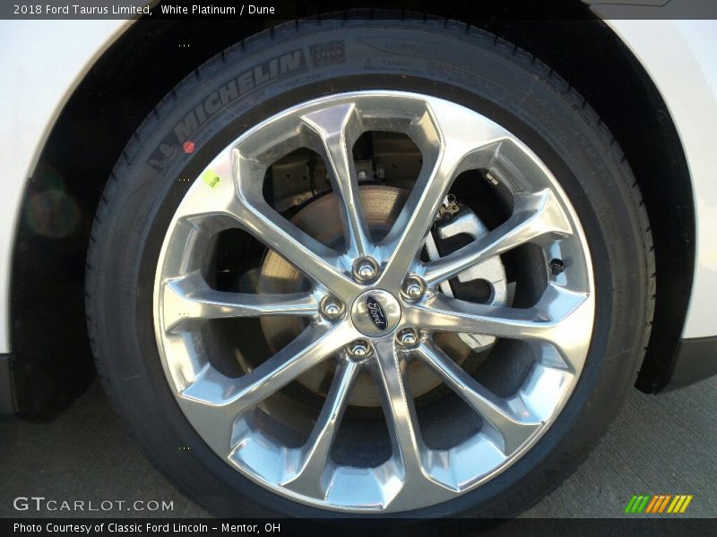 White Platinum / Dune 2018 Ford Taurus Limited
