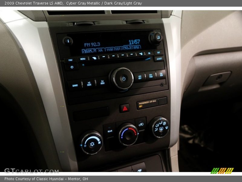 Cyber Gray Metallic / Dark Gray/Light Gray 2009 Chevrolet Traverse LS AWD