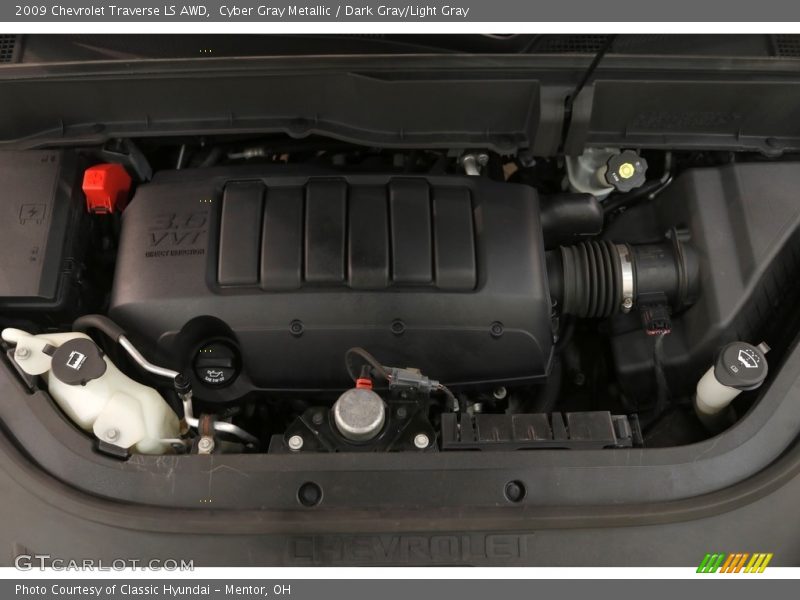 Cyber Gray Metallic / Dark Gray/Light Gray 2009 Chevrolet Traverse LS AWD