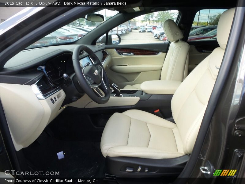 Dark Mocha Metallic / Sahara Beige 2019 Cadillac XT5 Luxury AWD