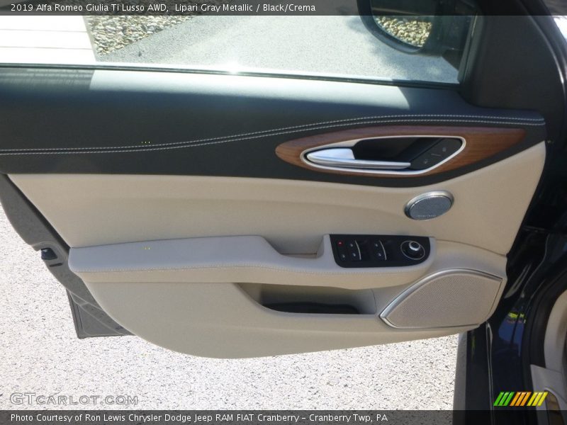 Lipari Gray Metallic / Black/Crema 2019 Alfa Romeo Giulia Ti Lusso AWD