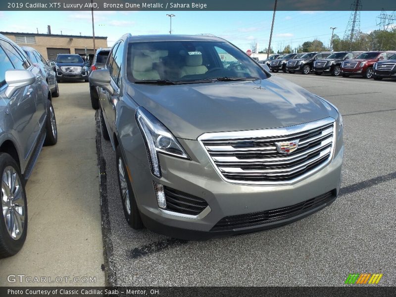 Bronze Dune Metallic / Sahara Beige 2019 Cadillac XT5 Luxury AWD