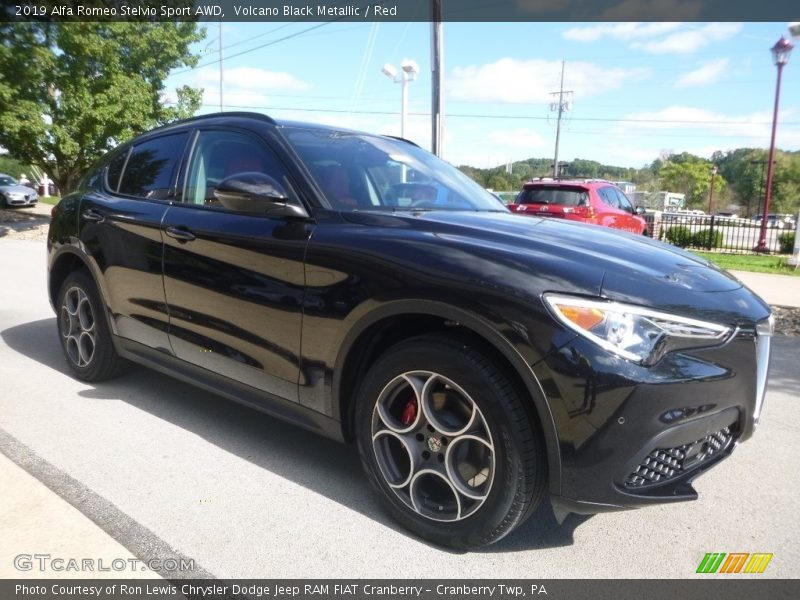 Volcano Black Metallic / Red 2019 Alfa Romeo Stelvio Sport AWD