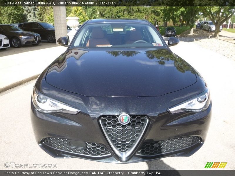 Vulcano Black Metallic / Black/Tan 2019 Alfa Romeo Giulia AWD