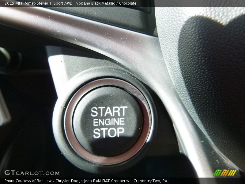 Volcano Black Metallic / Chocolate 2019 Alfa Romeo Stelvio Ti Sport AWD