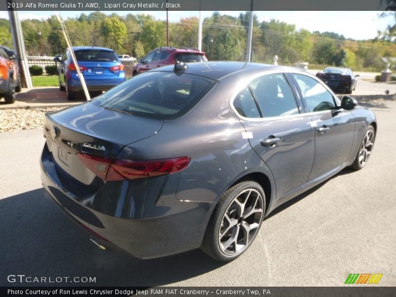Lipari Gray Metallic / Black 2019 Alfa Romeo Giulia Ti AWD