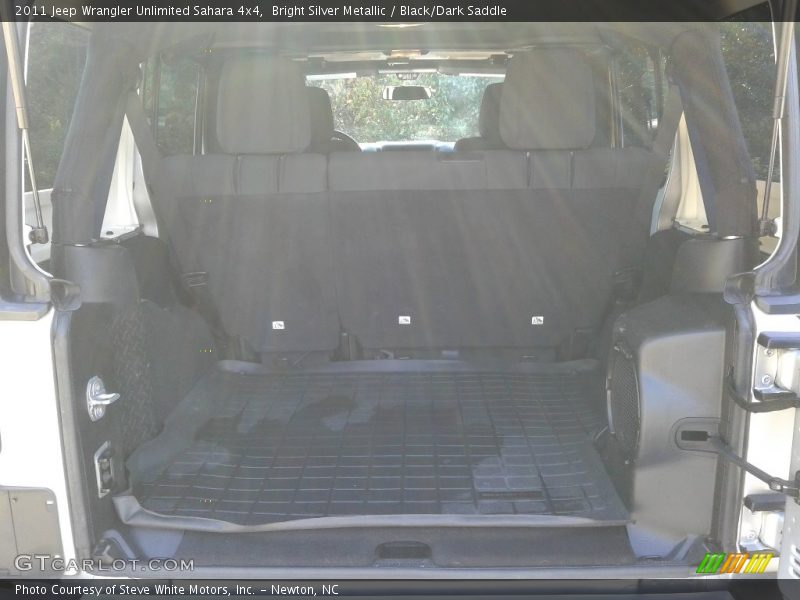 Bright Silver Metallic / Black/Dark Saddle 2011 Jeep Wrangler Unlimited Sahara 4x4