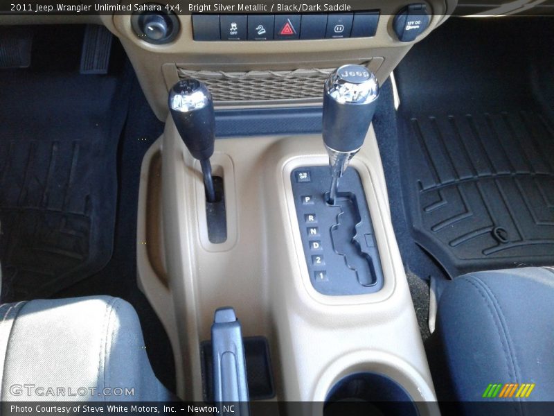 Bright Silver Metallic / Black/Dark Saddle 2011 Jeep Wrangler Unlimited Sahara 4x4