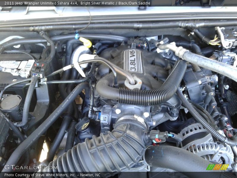 Bright Silver Metallic / Black/Dark Saddle 2011 Jeep Wrangler Unlimited Sahara 4x4