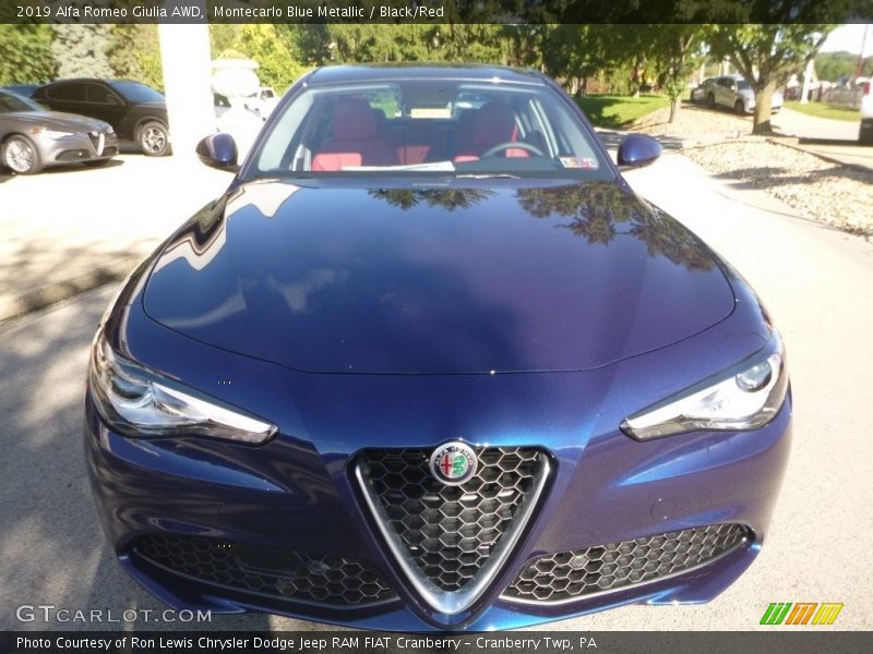 Montecarlo Blue Metallic / Black/Red 2019 Alfa Romeo Giulia AWD