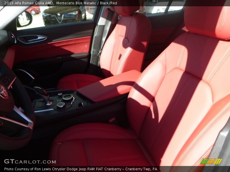 Montecarlo Blue Metallic / Black/Red 2019 Alfa Romeo Giulia AWD