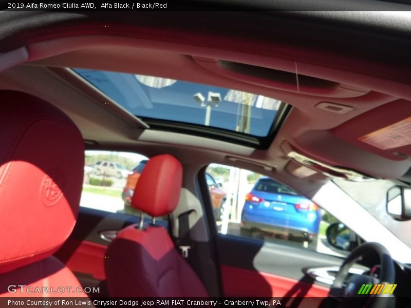 Alfa Black / Black/Red 2019 Alfa Romeo Giulia AWD