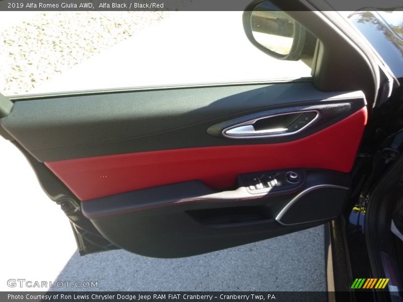 Alfa Black / Black/Red 2019 Alfa Romeo Giulia AWD