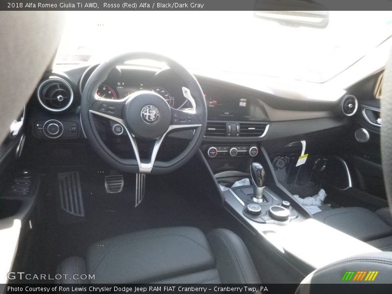 Rosso (Red) Alfa / Black/Dark Gray 2018 Alfa Romeo Giulia Ti AWD