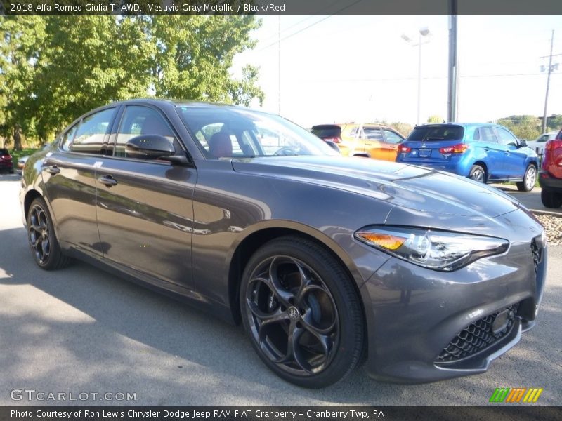 Vesuvio Gray Metallic / Black/Red 2018 Alfa Romeo Giulia Ti AWD