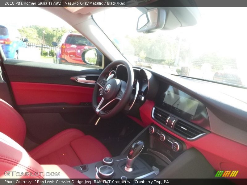 Vesuvio Gray Metallic / Black/Red 2018 Alfa Romeo Giulia Ti AWD