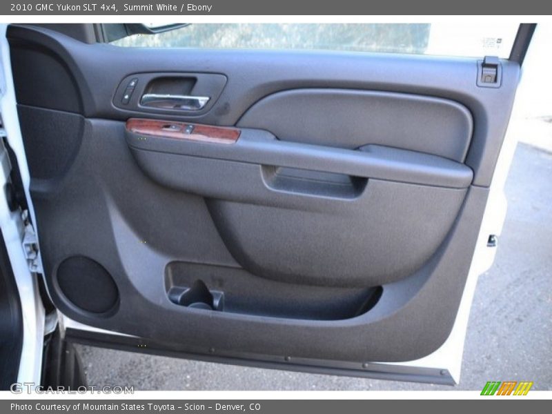 Summit White / Ebony 2010 GMC Yukon SLT 4x4