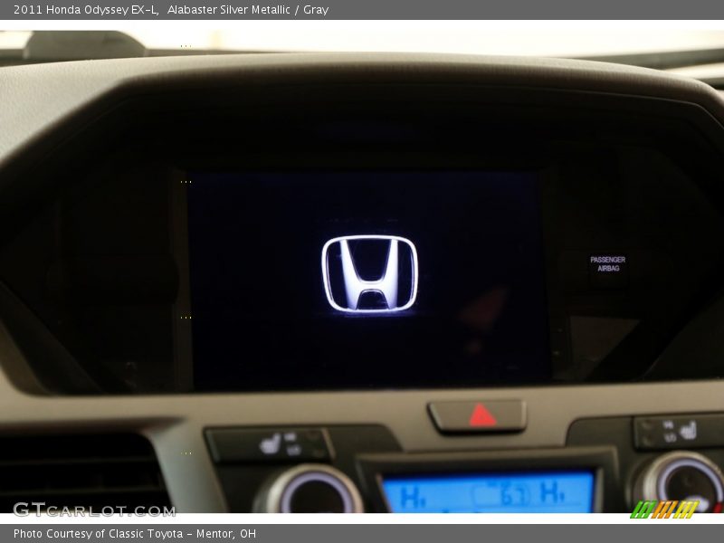 Alabaster Silver Metallic / Gray 2011 Honda Odyssey EX-L