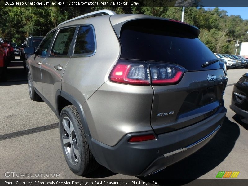 Light Brownstone Pearl / Black/Ski Grey 2019 Jeep Cherokee Limited 4x4