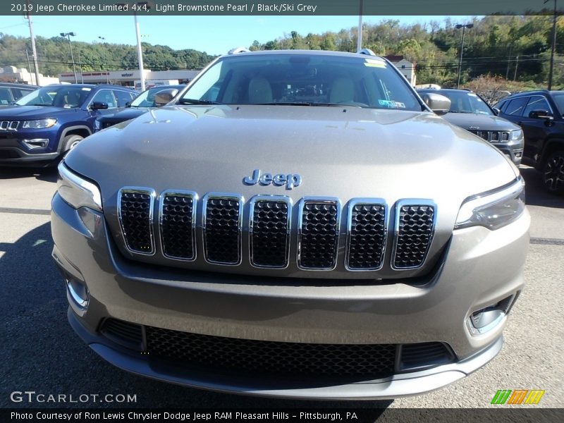 Light Brownstone Pearl / Black/Ski Grey 2019 Jeep Cherokee Limited 4x4