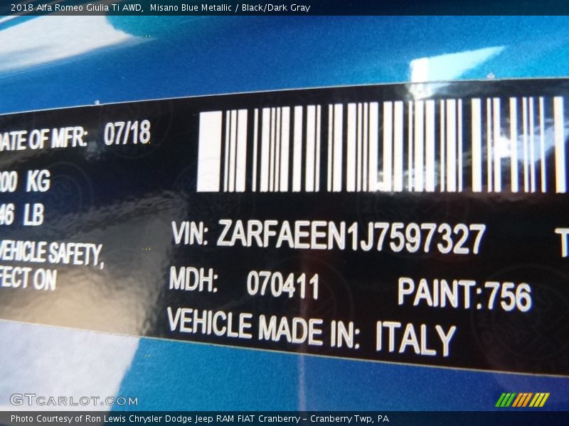 Misano Blue Metallic / Black/Dark Gray 2018 Alfa Romeo Giulia Ti AWD