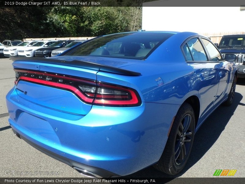 B5 Blue Pearl / Black 2019 Dodge Charger SXT AWD