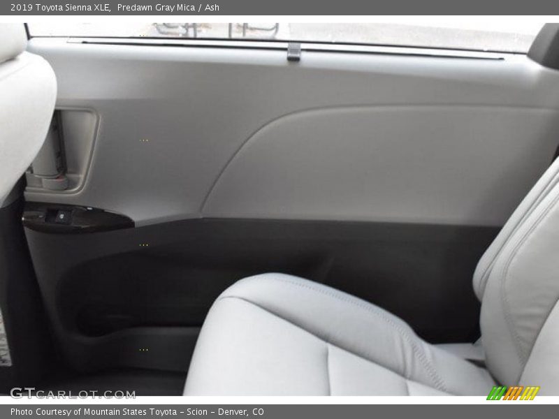 Predawn Gray Mica / Ash 2019 Toyota Sienna XLE