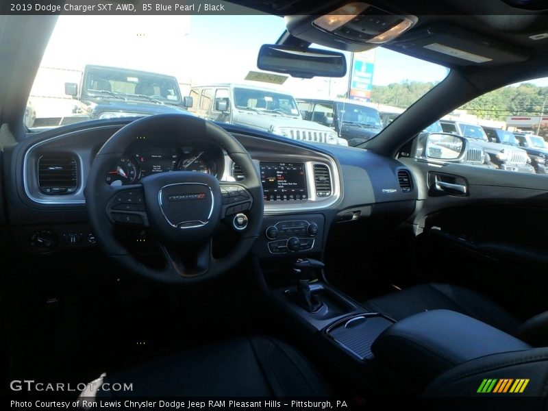 B5 Blue Pearl / Black 2019 Dodge Charger SXT AWD
