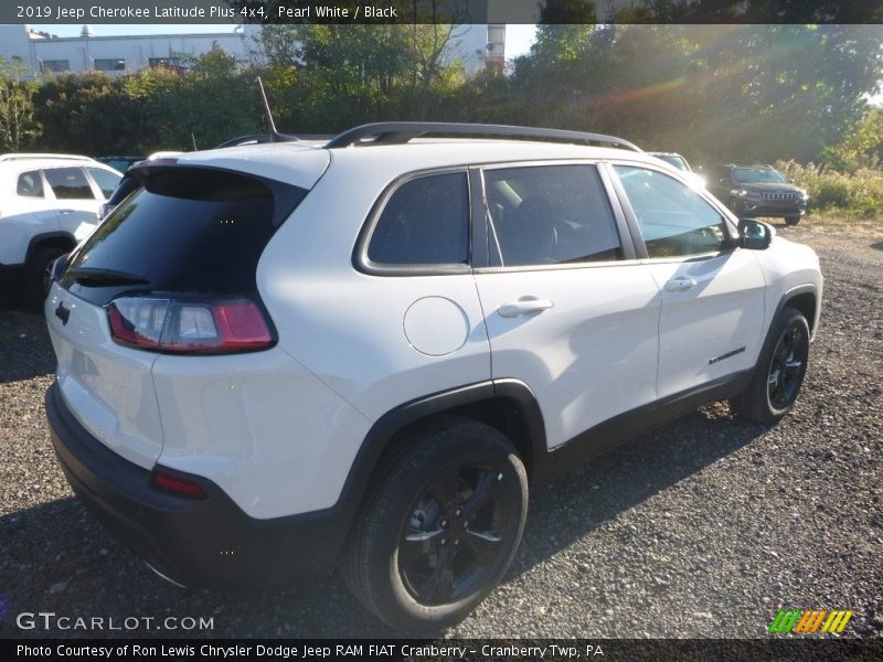 Pearl White / Black 2019 Jeep Cherokee Latitude Plus 4x4